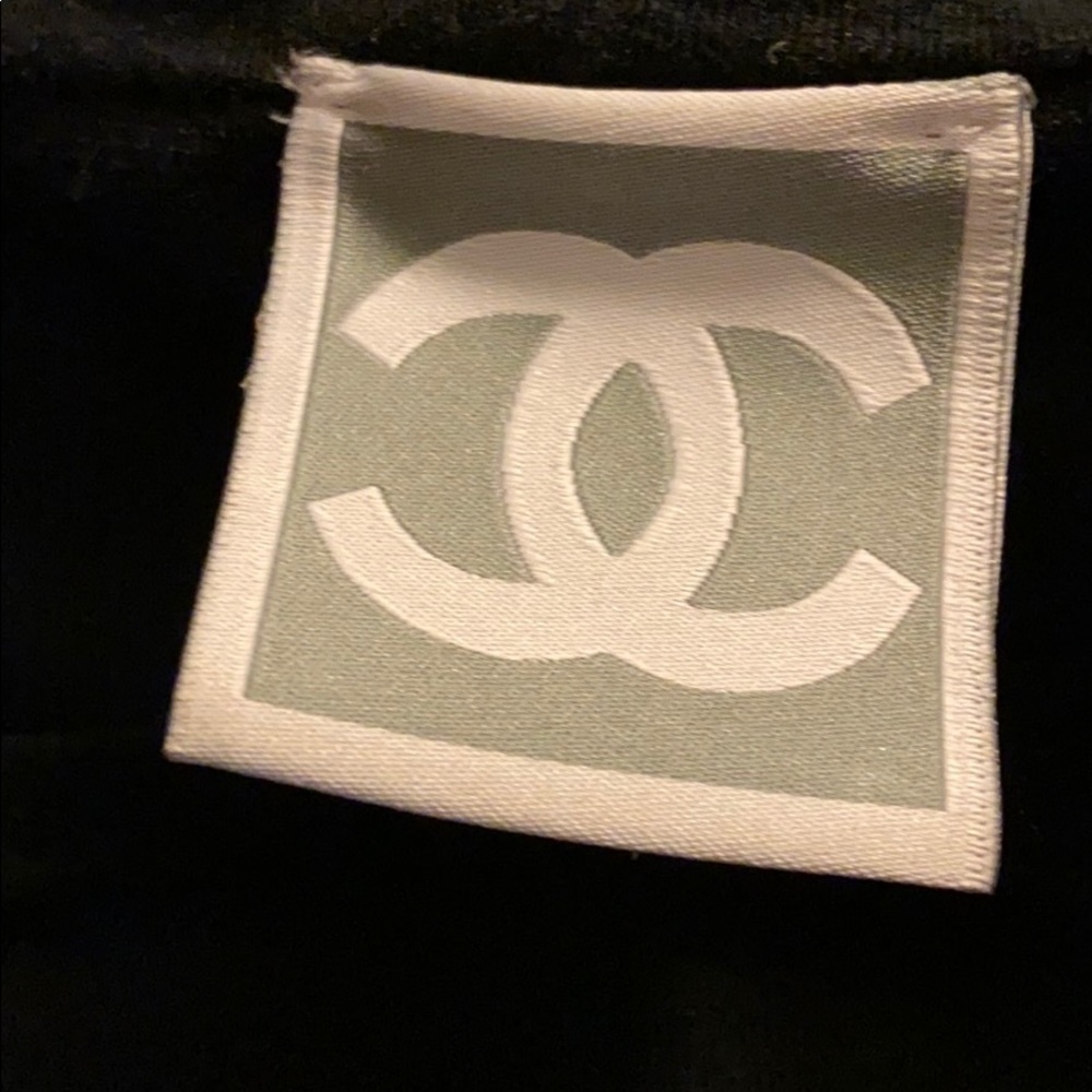 Can Chanel lovers tell me if this is authentic? - Picture 5 of 7